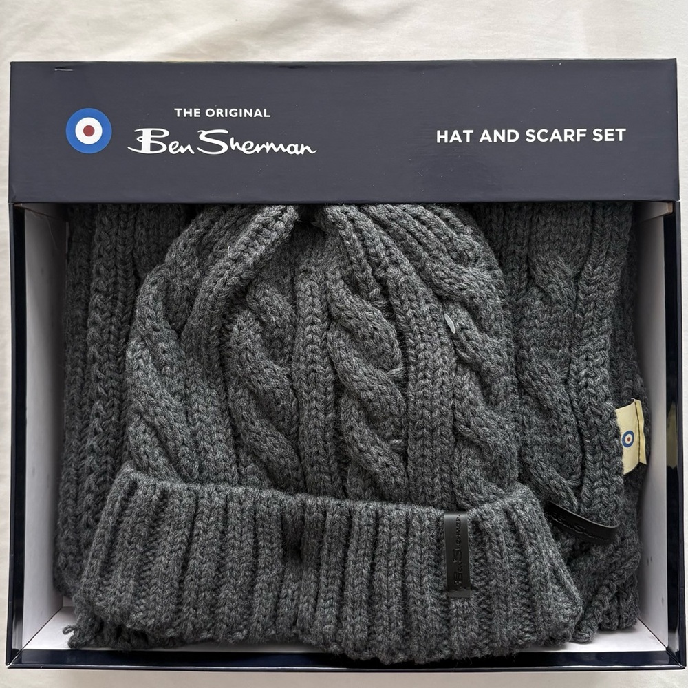 Ben Sherman Acrylic Hat & Scarf Gift Set